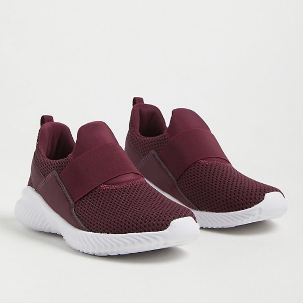 Torrid Elastic Band Active Sneaker in Burgundy Stretch 7WW